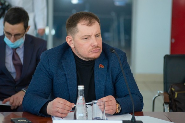 Депутаты ЗСО Южного Урала раскрыли свои доходы Депутаты ЗСО Южного Урала раскрыли свои доходы