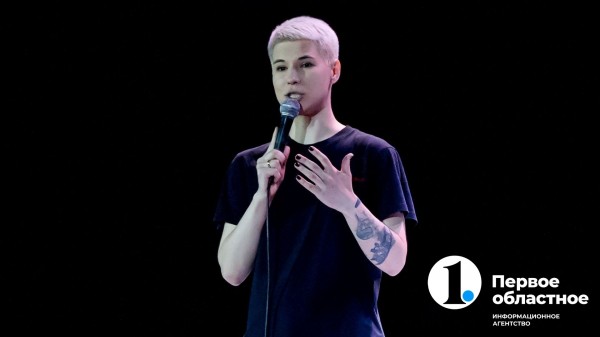 Мамы Нади Джабраиловой и Сауле Юсуповой пришли на «Женский стендап» в Челябинске Мамы Нади Джабраиловой и Сауле Юсуповой пришли на «Женский стендап» в Челябинске