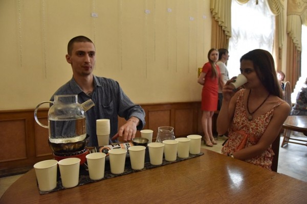 Челябинский театр проводит чайные церемонии Челябинский театр проводит чайные церемонии
