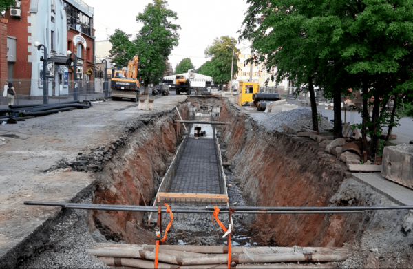 В историческом центре Челябинска меняют тепловые сети В историческом центре Челябинска меняют тепловые сети