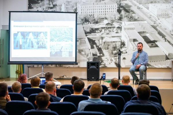 В Челябинске проектируется несколько выделенных полос В Челябинске проектируется несколько выделенных полос