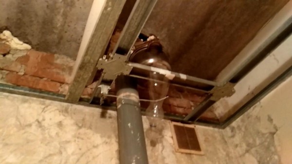 Дождевая вода топит дома в Челябинской области Дождевая вода топит дома в Челябинской области