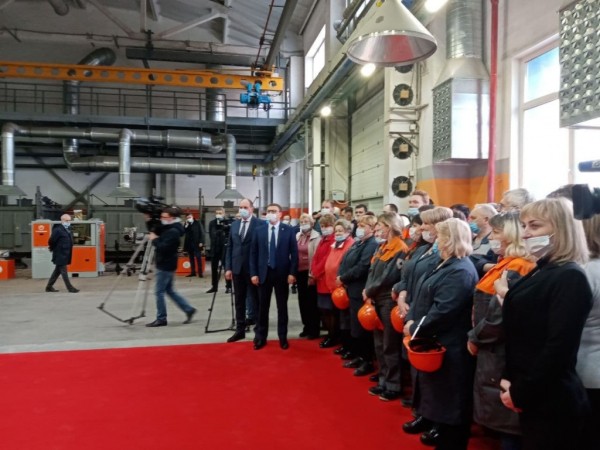 Алексей Текслер посетил завод «Турбина», где запустили новую линию Алексей Текслер посетил завод «Турбина», где запустили новую линию