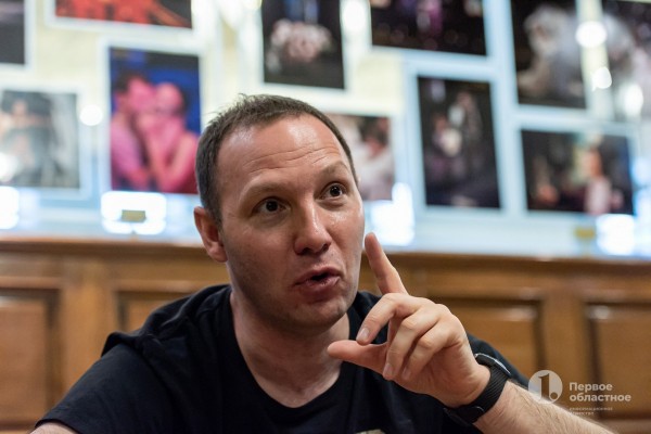 Кинорежиссер Михаил Сегал: «У Александра Паля нет ничего общего с Сергеем Бодровым» Кинорежиссер Михаил Сегал: «У Александра Паля нет ничего общего с Сергеем Бодровым»