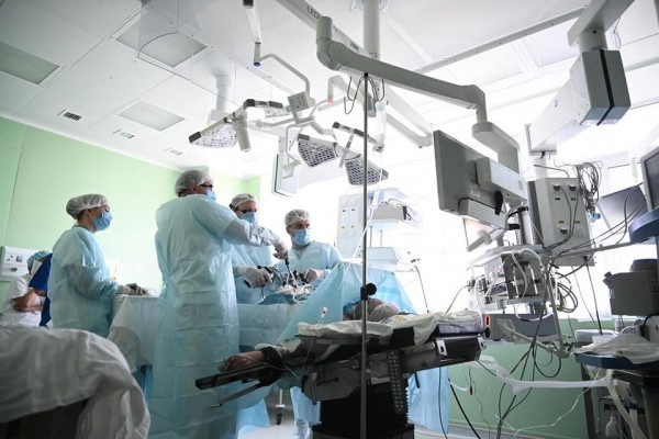 В Челябинске ведущие специалисты обменялись опытом лечения ожирения 