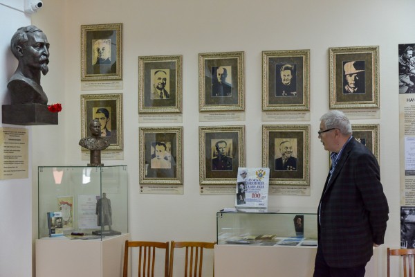 «Через неделю война, Иосиф Виссарионович. Источник надежный» — в Челябинске вспомнили о начальнике внешней разведки Павле Фитине «Через неделю война, Иосиф Виссарионович. Источник надежный» — в Челябинске вспомнили о начальнике внешней разведки Павле Фитине