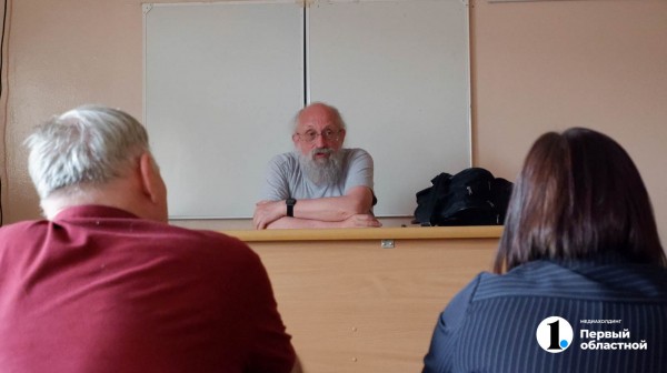 На интеллектуальном стендапе Вассермана в Челябинске смеялся только Вассерман 