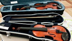 В Челябинск доставили 45 новых музыкальных инструментов для Детской филармонии В Челябинск доставили 45 новых музыкальных инструментов для Детской филармонии