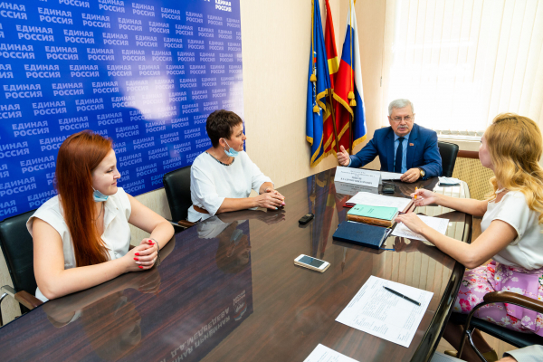 Как исполняются наказы избирателей, рассказали в Заксобрании Челябинской области