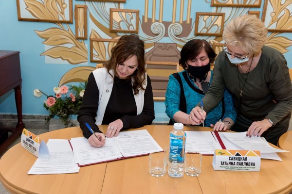 Сказки для незрячих: в Челябинске показывают спектакли с тифлокомментарием