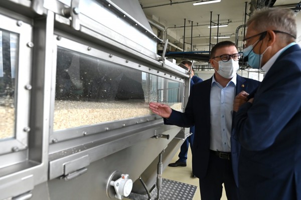 В Челябинской области открылся новый комплекс по переработке зерна В Челябинской области открылся новый комплекс по переработке зерна