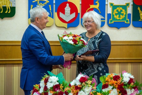 Челябинские врачи получили награды Законодательного собрания 