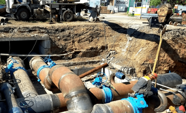 В Челябинске идет строительство новой теплотрассы В Челябинске идет строительство новой теплотрассы