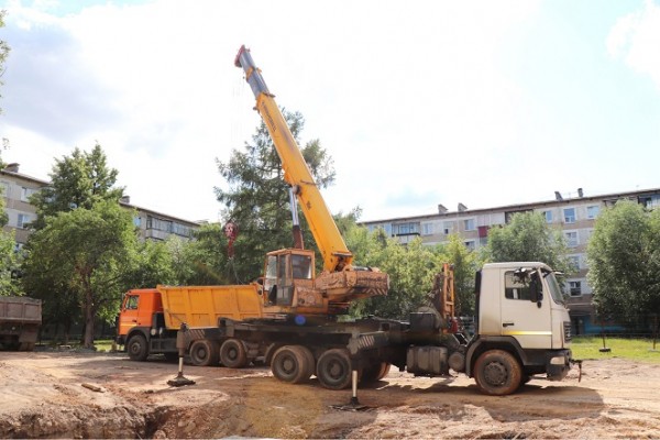 На улице Чайковского все новое — теплотрассы и благоустройство На улице Чайковского все новое — теплотрассы и благоустройство