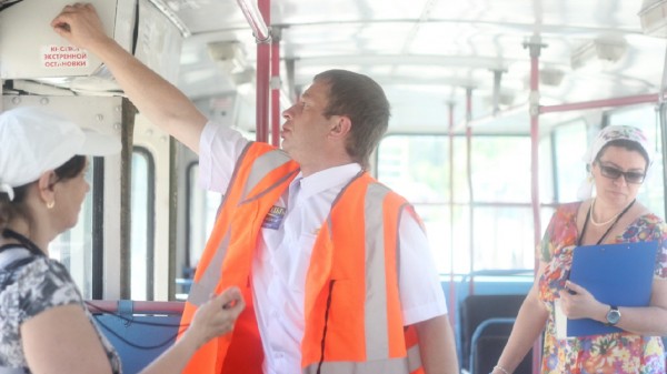 Формула-1 на троллейбусах: в Челябинске состоялось соревнование водителей