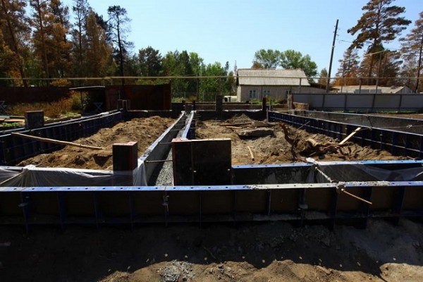 Владимир Якушев и Алексей Текслер сегодня посетили территории региона, пострадавшие от пожаров Владимир Якушев и Алексей Текслер сегодня посетили территории региона, пострадавшие от пожаров