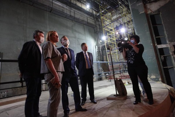 Вадим Евдокимов оценил ход реконструкции театра кукол