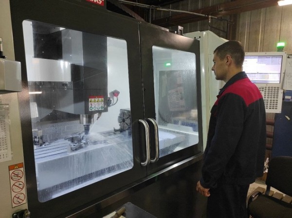 Завод «Уралспецмаш» расширяет производство и географию поставок Завод «Уралспецмаш» расширяет производство и географию поставок