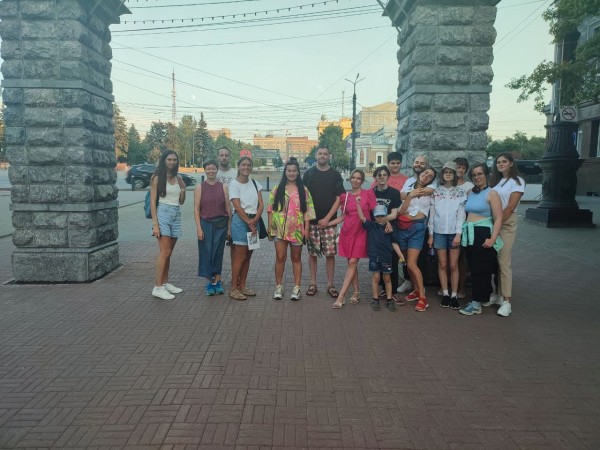 Реки спирта и бабий бунт: как проходят «мерзкие» экскурсии по Челябинску Реки спирта и бабий бунт: как проходят «мерзкие» экскурсии по Челябинску