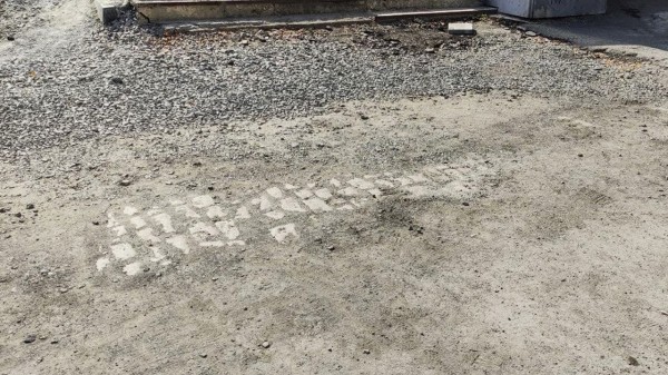 В Челябинске нашли брусчатку, которой больше 100 лет В Челябинске нашли брусчатку, которой больше 100 лет