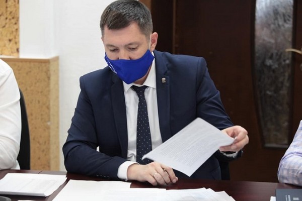 Алексей Текслер призвал депутатов-единороссов активнее работать с избирателями