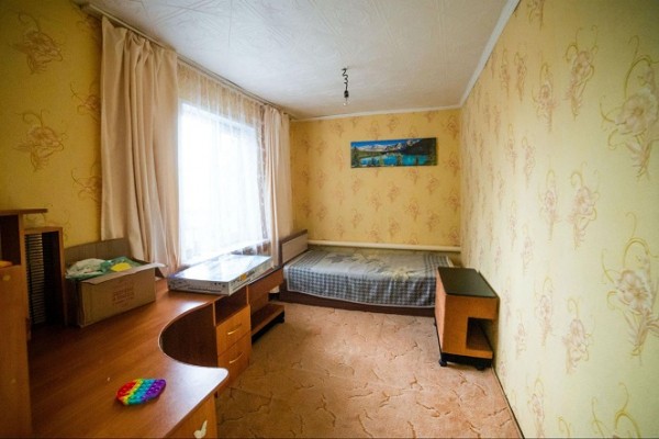 В Челябинской области пострадавшей от пожара многодетной семье купили дом В Челябинской области пострадавшей от пожара многодетной семье купили дом