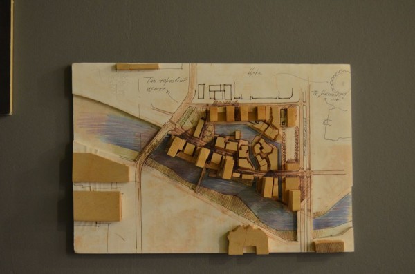 Искусственный остров и станции метро с каслинским литьем: в Челябинске открылась выставка «Бумажная архитектура» Искусственный остров и станции метро с каслинским литьем: в Челябинске открылась выставка «Бумажная архитектура»