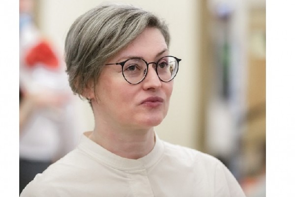 Челябинский Камерный театр показал необычный перформанс перед премьерой