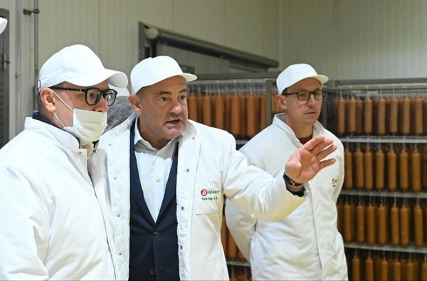 Алексей Текслер оценил новый логистический комплекс в Челябинске Алексей Текслер оценил новый логистический комплекс в Челябинске