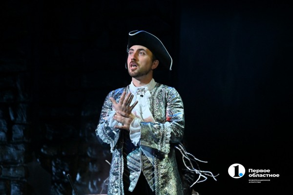 В Челябинском театре оперы и балета идут последние репетиции перед премьерой «Бала-маскарада» В Челябинском театре оперы и балета идут последние репетиции перед премьерой «Бала-маскарада»