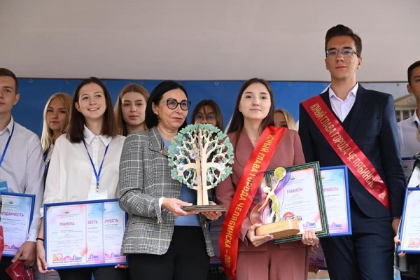 Как в Челябинске прошел юбилейный общественно-политический вернисаж Как в Челябинске прошел юбилейный общественно-политический вернисаж