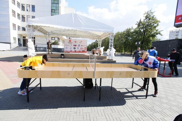 Спортсмены с инвалидностью продемонстрировали свои навыки в центре Челябинска 