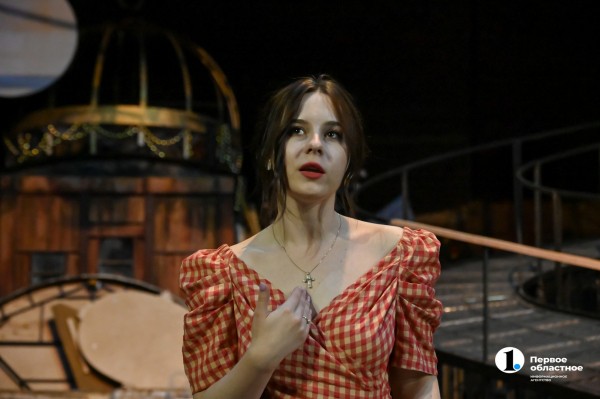 Человек-поезд и путь самурая: как в челябинском театре поставили романтичную «Безымянную звезду» Человек-поезд и путь самурая: как в челябинском театре поставили романтичную «Безымянную звезду»