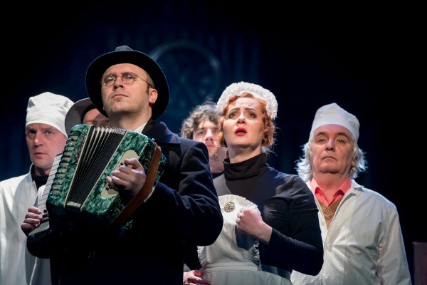 Как работают челябинские театры и кино в каникулы Как работают челябинские театры и кино в каникулы