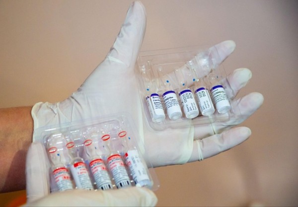 Всего 33 процента пожилых южноуральцев привились от коронавируса