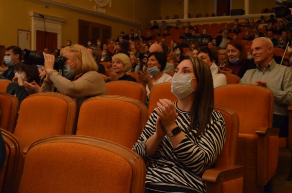 В Челябинске открылся четвертый авторский фестиваль Юрия Башмета В Челябинске открылся четвертый авторский фестиваль Юрия Башмета