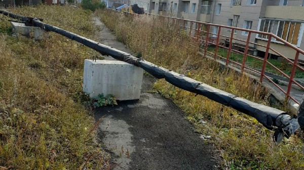 Голая теплотрасса: жители Миасса рискуют остаться без отопления Голая теплотрасса: жители Миасса рискуют остаться без отопления