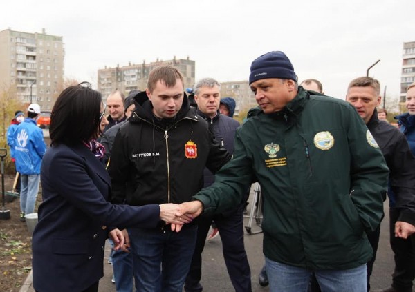 В челябинском парке «Дружба» заложили аллею спортсменов