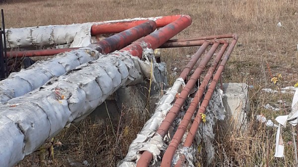 Голая теплотрасса: жители Миасса рискуют остаться без отопления Голая теплотрасса: жители Миасса рискуют остаться без отопления