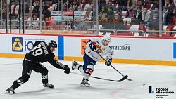 Хоккейный клуб «Трактор» одержал победу в южноуральском дерби Хоккейный клуб «Трактор» одержал победу в южноуральском дерби