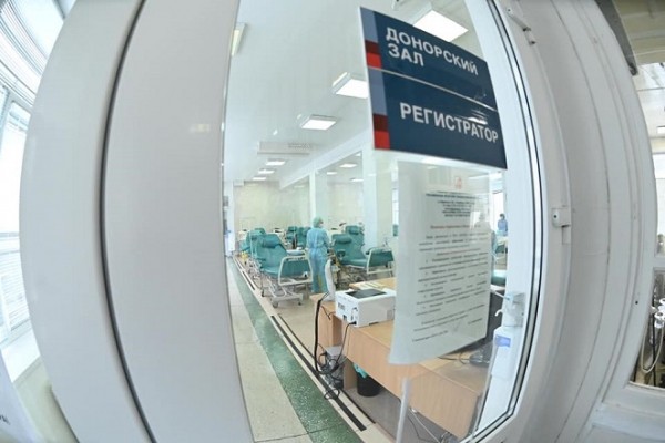 Сегодня Алексей Текслер посетил Челябинскую станцию переливания крови Сегодня Алексей Текслер посетил Челябинскую станцию переливания крови