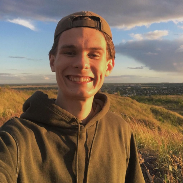 Пять топовых Tik Tok блогеров из Челябинска: трое начинающих комиков, одна певица без голоса и собака Соня Пять топовых Tik Tok блогеров из Челябинска: трое начинающих комиков, одна певица без голоса и собака Соня