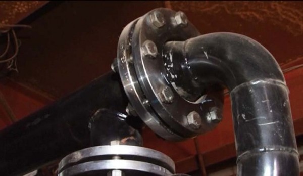 В царстве холода: жители двух домов в Челябинске замерзают без нормального отопления