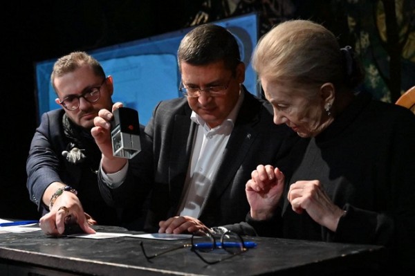 Челябинский Камерный театр попал на открытку Челябинский Камерный театр попал на открытку