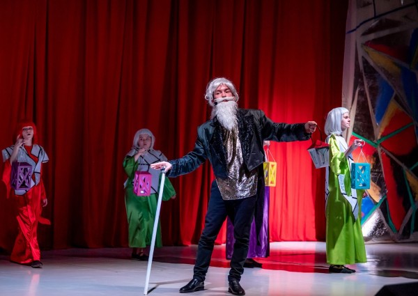 В Челябинске начались репетиции главного новогоднего спектакля 