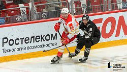 Хоккейный клуб «Трактор» одержал волевую домашнюю победу над китайским «Куньлунем» Хоккейный клуб «Трактор» одержал волевую домашнюю победу над китайским «Куньлунем»