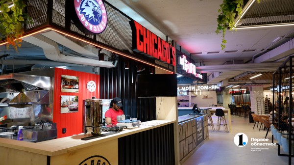 На набережной Челябинска запустили «Гастропарк». Репортаж из фуд‑молла На набережной Челябинска запустили «Гастропарк». Репортаж из фуд‑молла