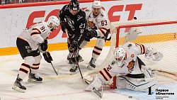 Хоккейный клуб «Трактор» в упорной борьбе уступил в матче КХЛ