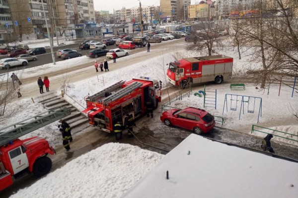 Пожар в квартире вспыхнул в многоэтажке в Челябинске