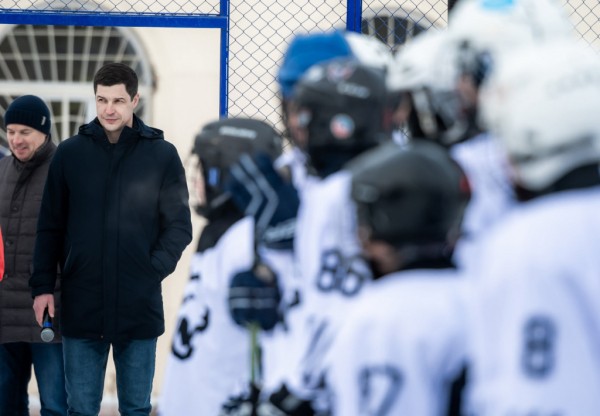 В Челябинске стартовал чемпионат Детской хоккейной лиги В Челябинске стартовал чемпионат Детской хоккейной лиги